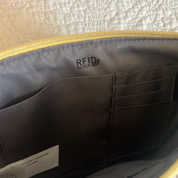 Large Wristlet - Picture 3 of 3